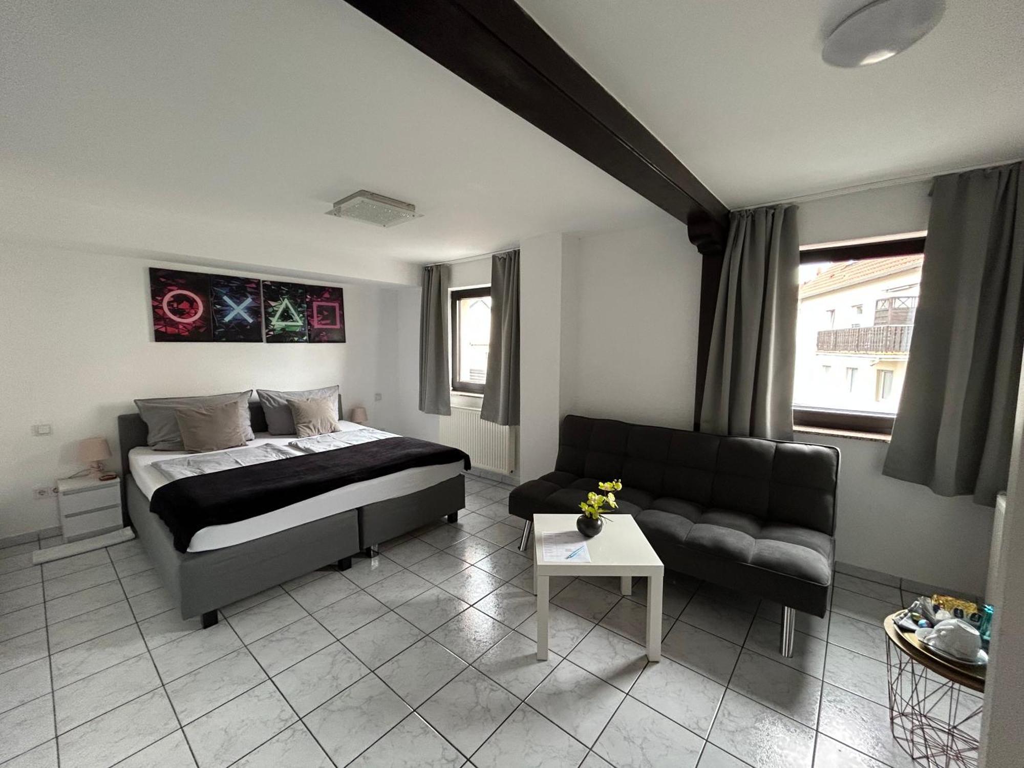 Mikroapartments Klarenthal Саарбрюккен Экстерьер фото